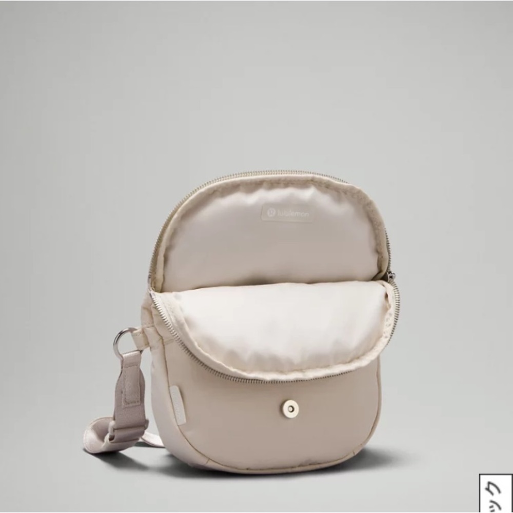 NWT Lululemon Athletica All Night *Micro Festival Bag 2L - Picture 8 of 12